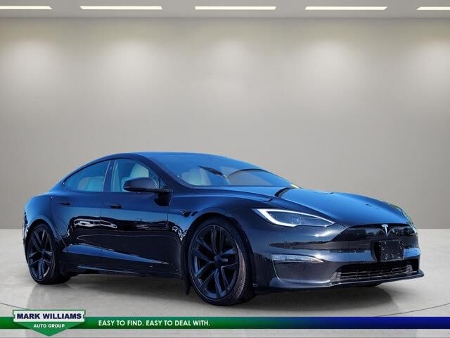 2022 Tesla Model S Base