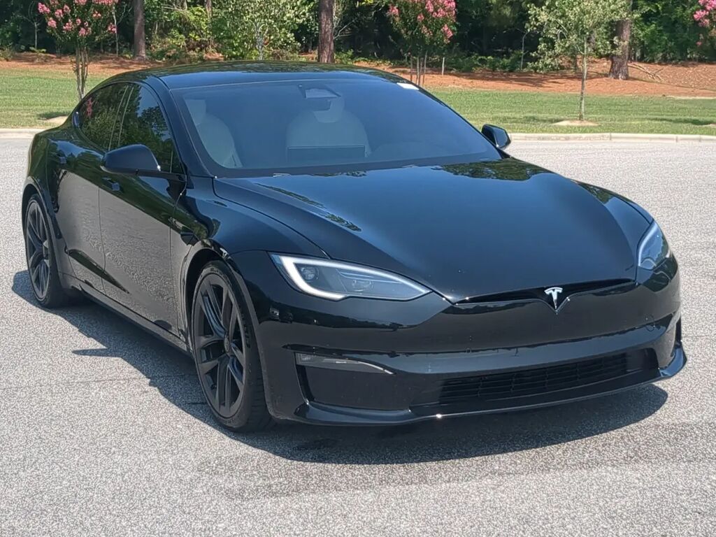 2023 Tesla Model S Plaid — photo 1 of 13