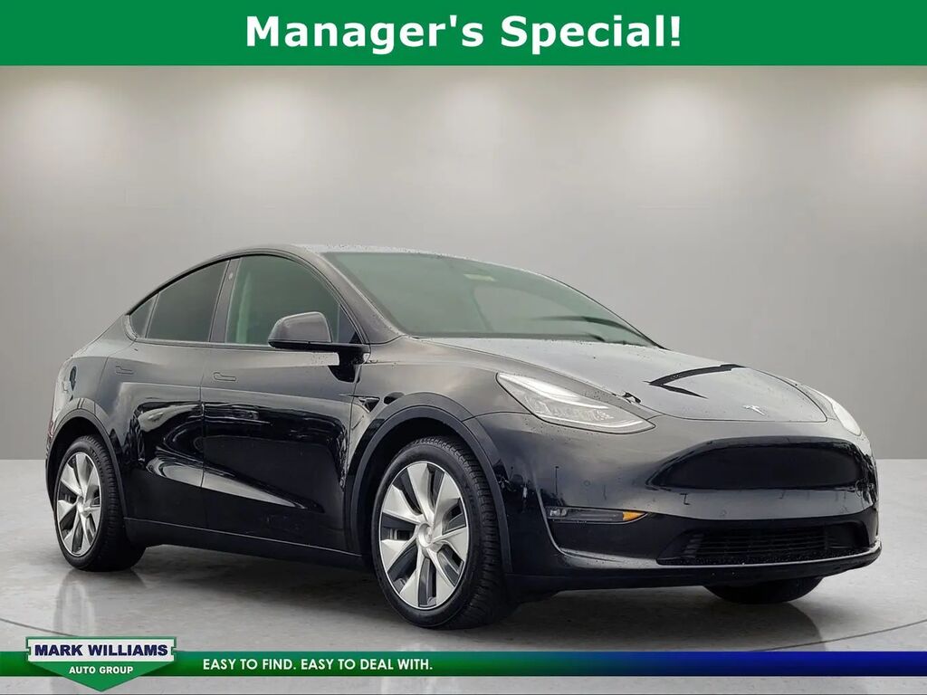 2021 Tesla Model Y Long Range — photo 1 of 12