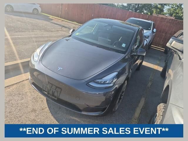 2021 Tesla Model Y Long Range — photo 1 of 13