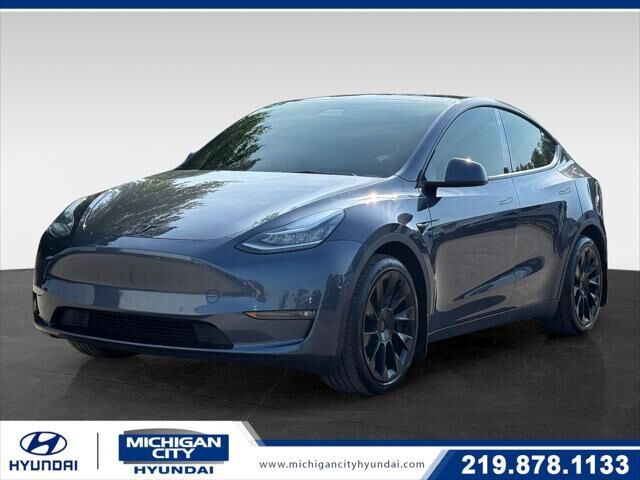 2021 Tesla Model Y Long Range — photo 1 of 13