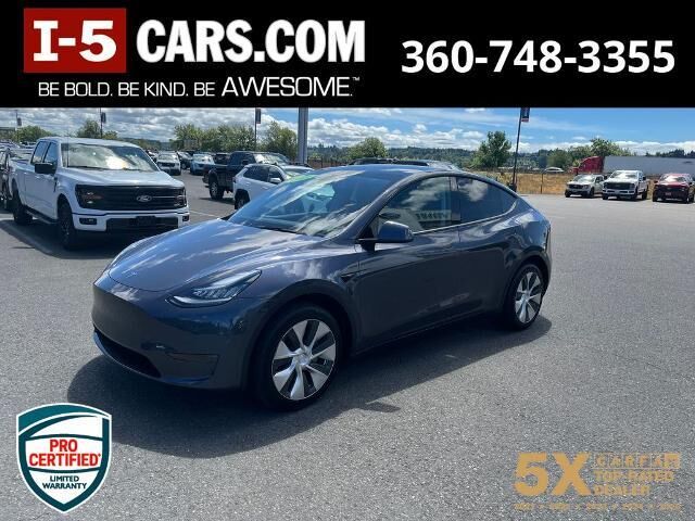 2021 Tesla Model Y Long Range — photo 1 of 12