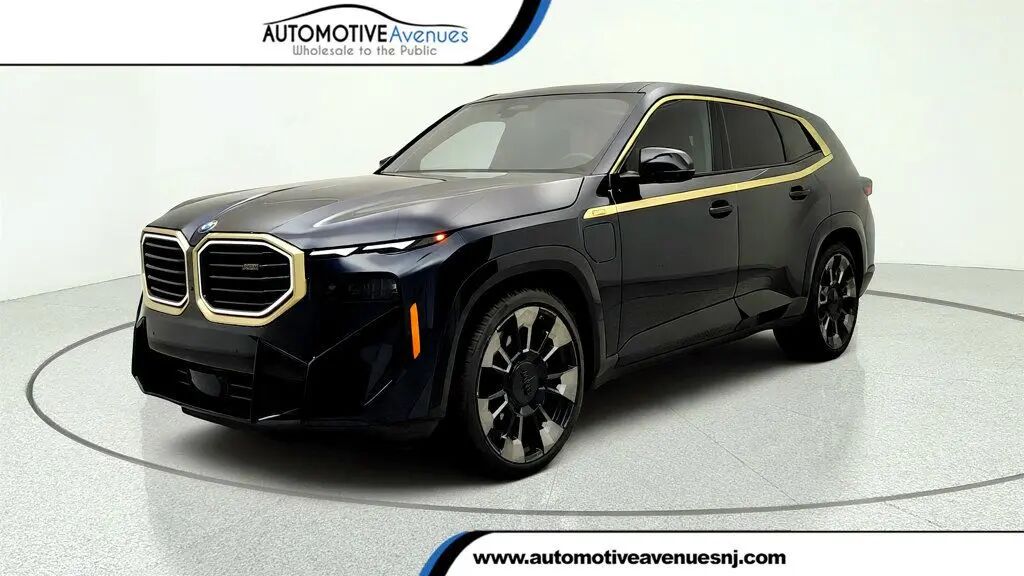 2023 BMW XM Base — photo 1 of 6