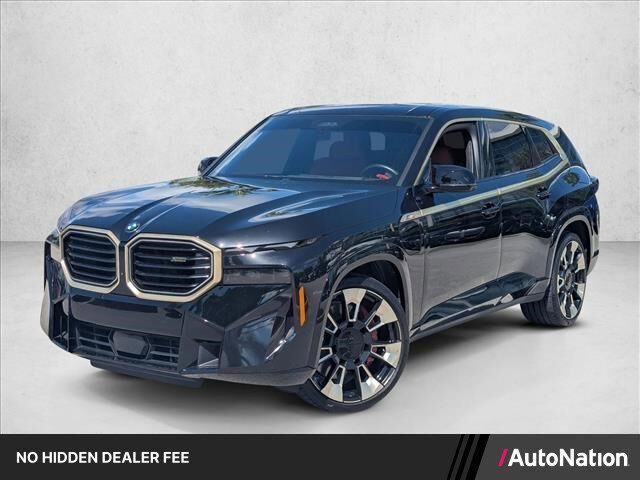 2023 BMW XM Base