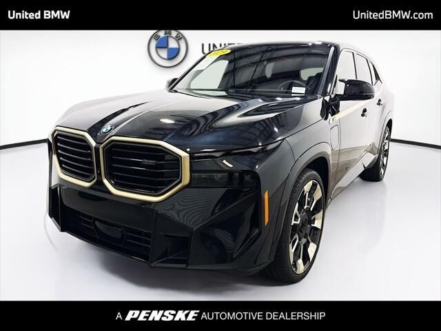 2023 BMW XM Base