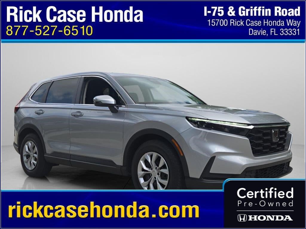 2025 Honda CR-V LX — photo 1 of 1
