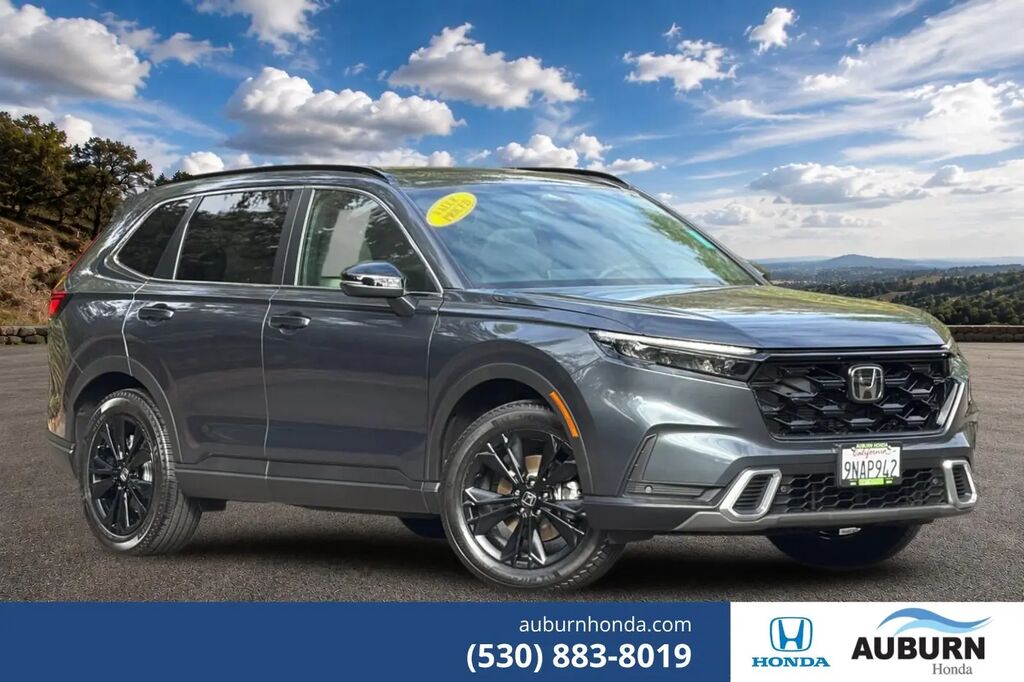 2025 Honda CR-V Hybrid Sport Touring — photo 1 of 13