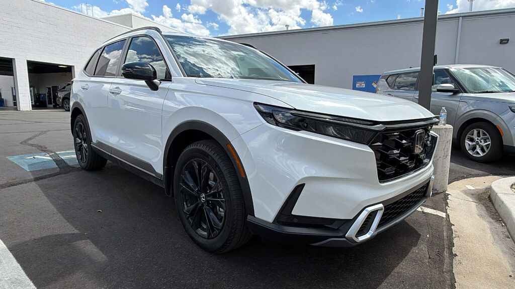2026 Honda CR-V Hybrid AWD Sport Touring Hybrid — photo 1 of 7