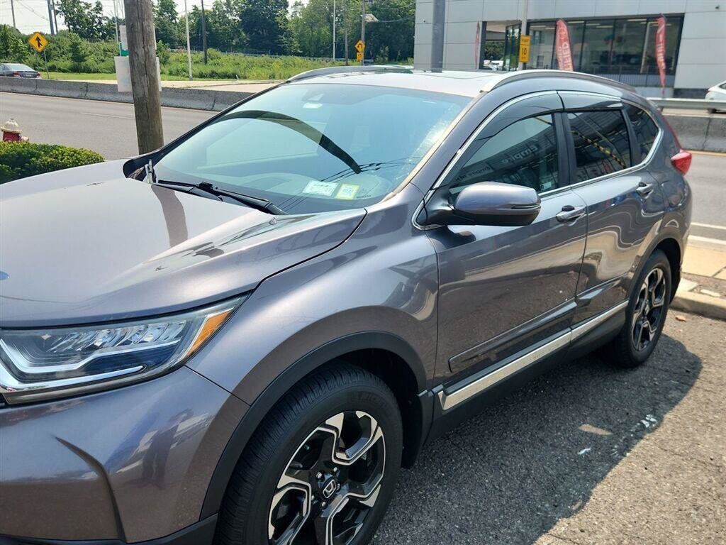 2018 Honda CR-V AWD Touring — photo 1 of 7