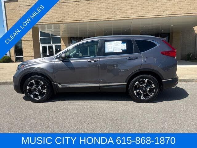 2019 Honda CR-V Touring — photo 1 of 1