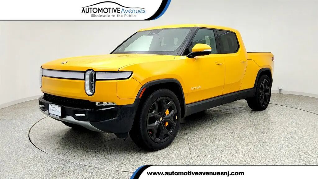 2022 Rivian R1T Adventure — photo 1 of 13