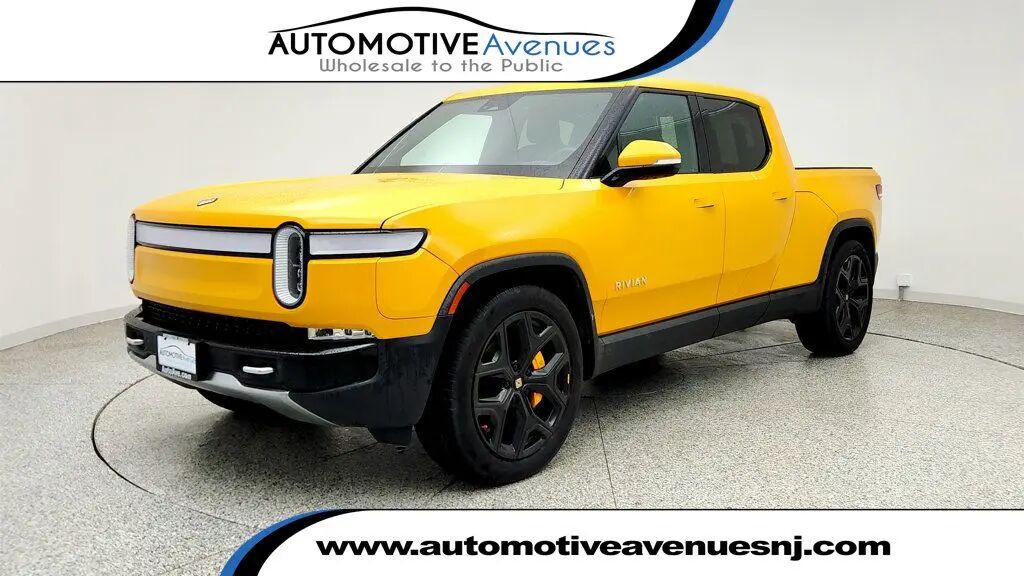 2022 Rivian R1T Adventure — photo 1 of 13