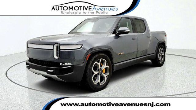 2022 Rivian R1T Adventure Package — photo 1 of 13