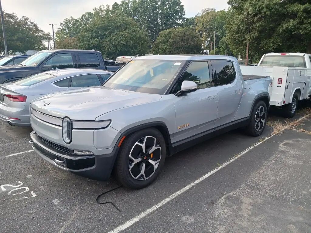 2023 Rivian R1T Adventure — photo 1 of 13