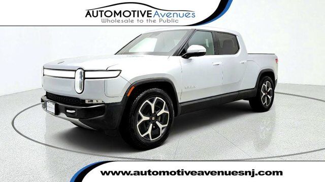 2024 Rivian R1T Adventure