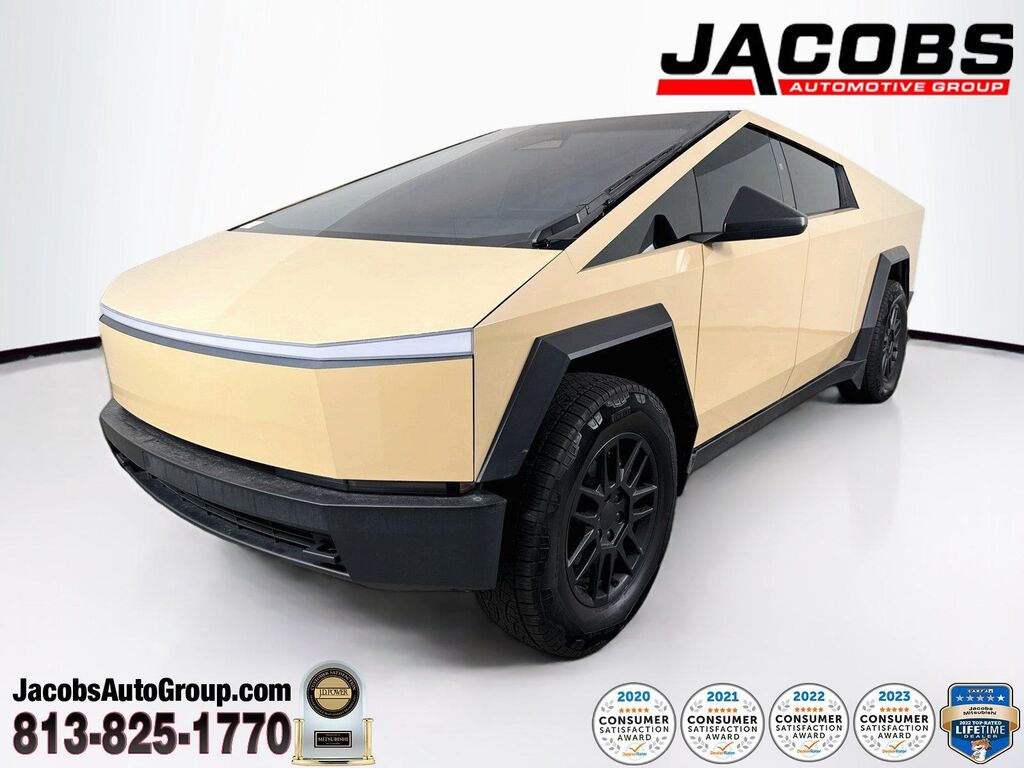 2024 Tesla Cybertruck Base — photo 1 of 23