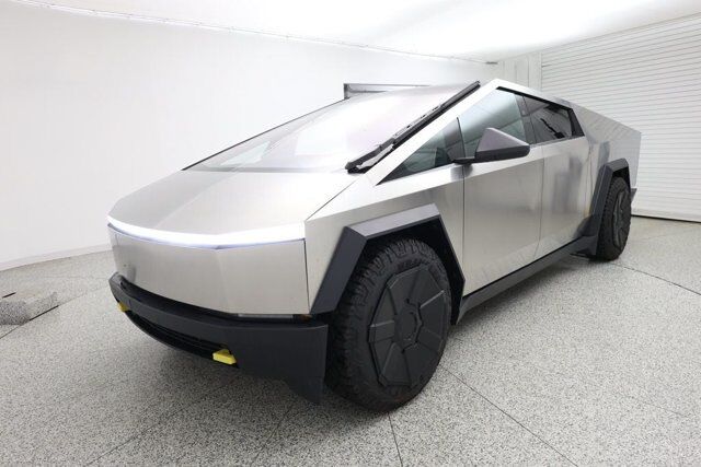 2025 Tesla Cybertruck AWD