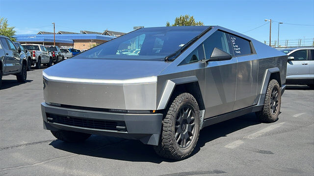 2024 Tesla Cybertruck Base