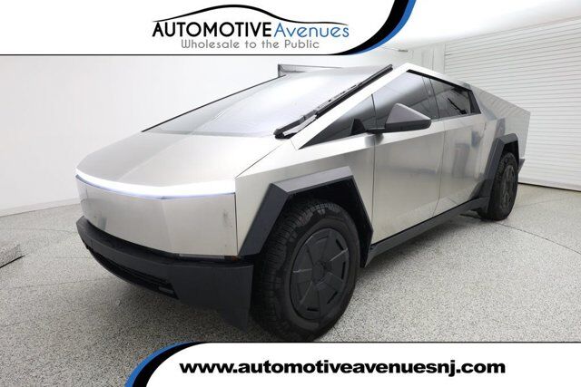 2024 Tesla Cybertruck AWD — photo 1 of 13