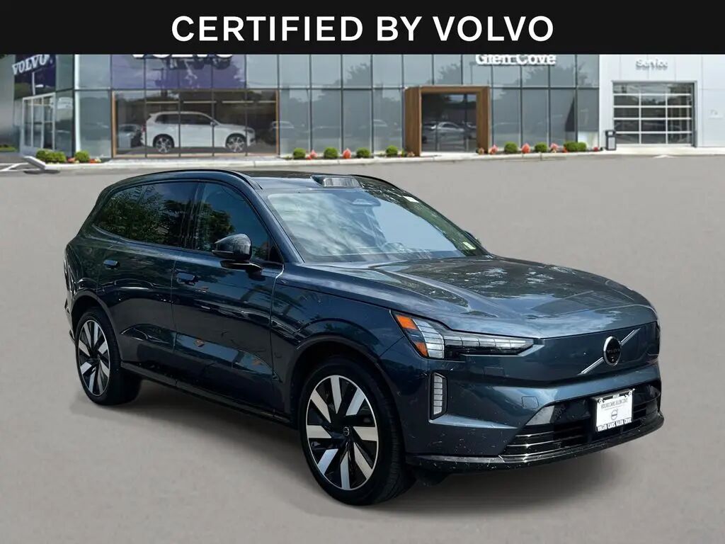 2025 Volvo EX90 Twin Performance Ultra 7P — photo 1 of 13