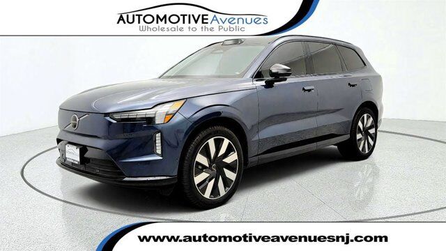 2025 Volvo EX90 Plus