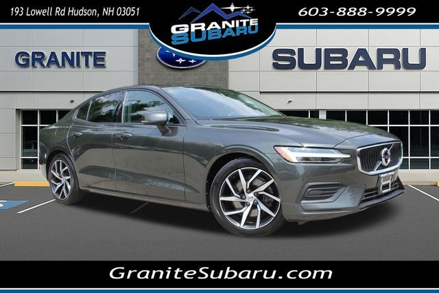 2020 Volvo S60 T5 Momentum