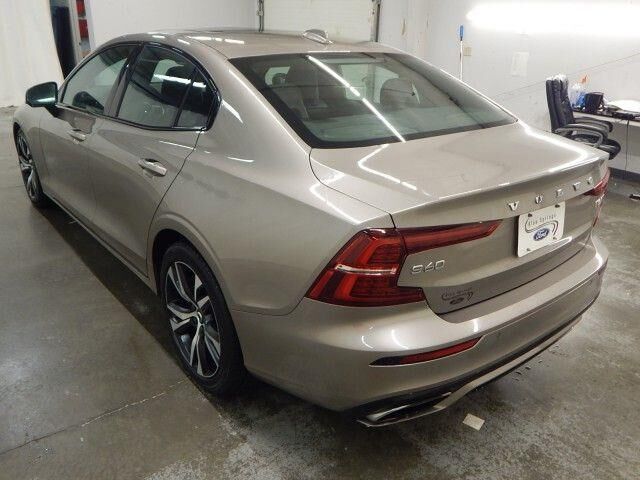 2019 Volvo S60 T6 R-Design