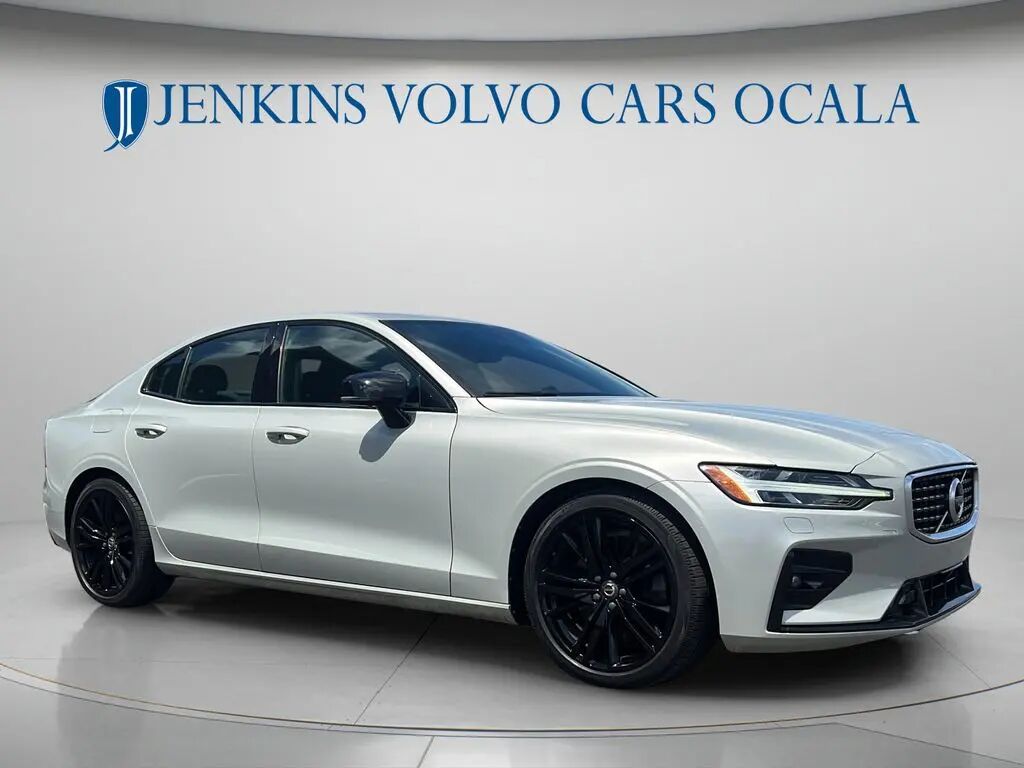 2020 Volvo S60 T6 R-Design
