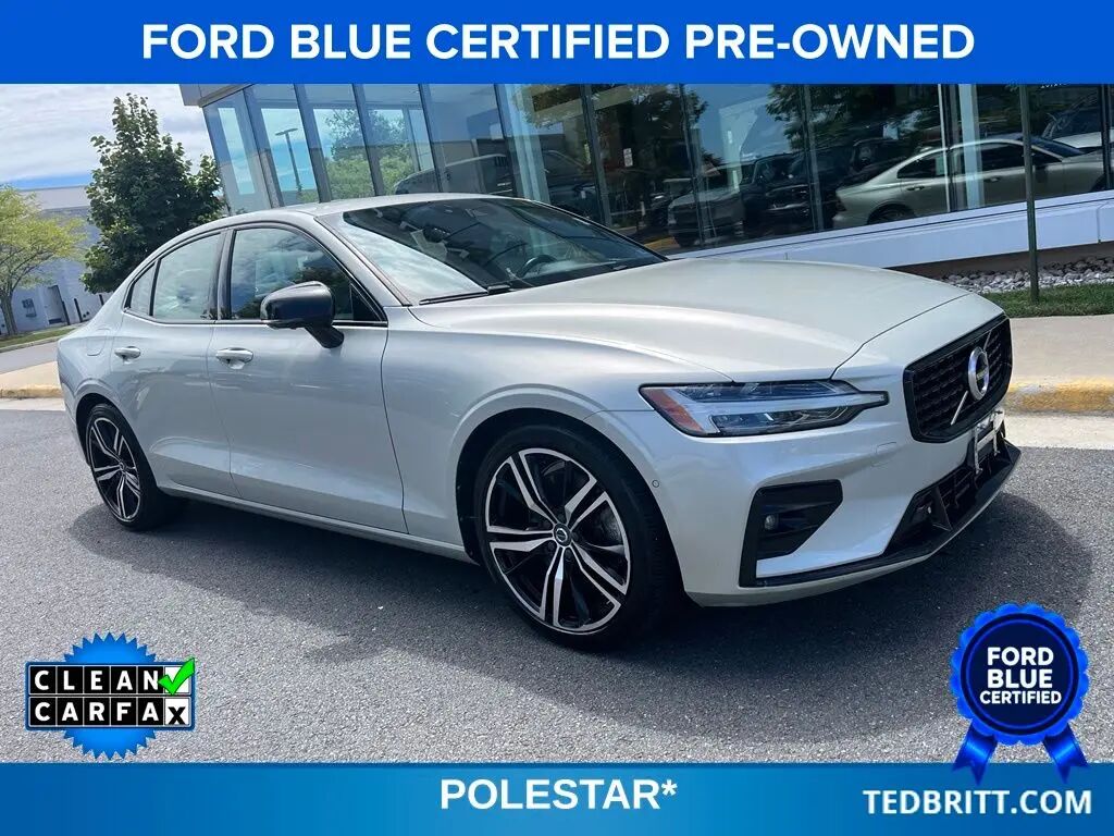 2021 Volvo S60 T6 R-Design — photo 1 of 8