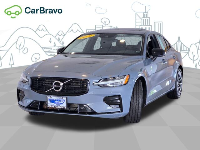 2022 Volvo S60 Momentum