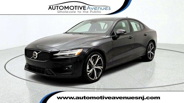 2025 Volvo S60 Plus