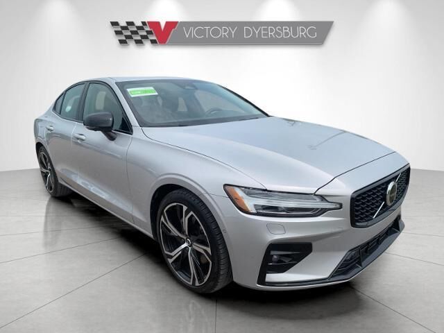 2025 Volvo S60 B5 Plus