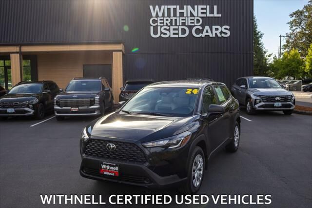 2024 Toyota Corolla Cross L — photo 1 of 13