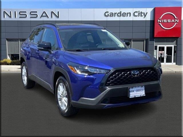 2025 Toyota Corolla Cross LE