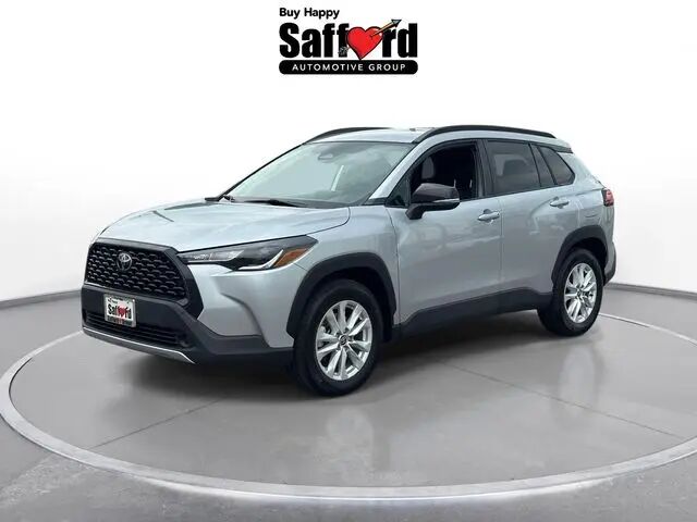 2025 Toyota Corolla Cross LE