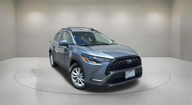 2024 Toyota Corolla Cross LE