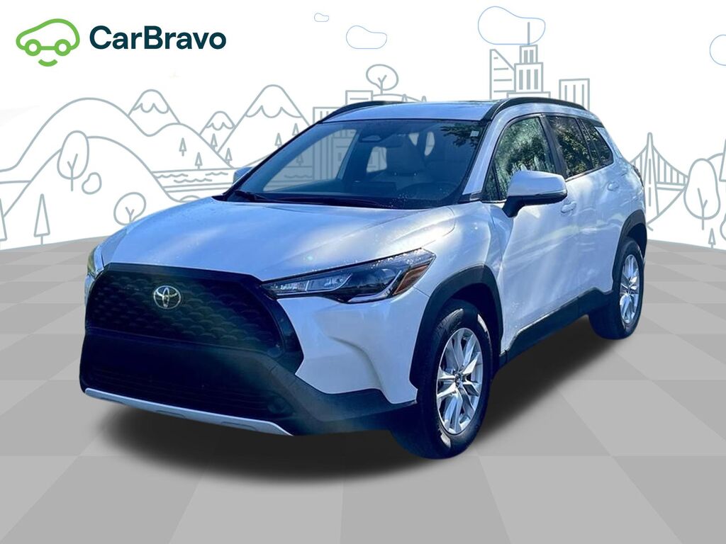 2023 Toyota Corolla Cross LE — photo 1 of 7