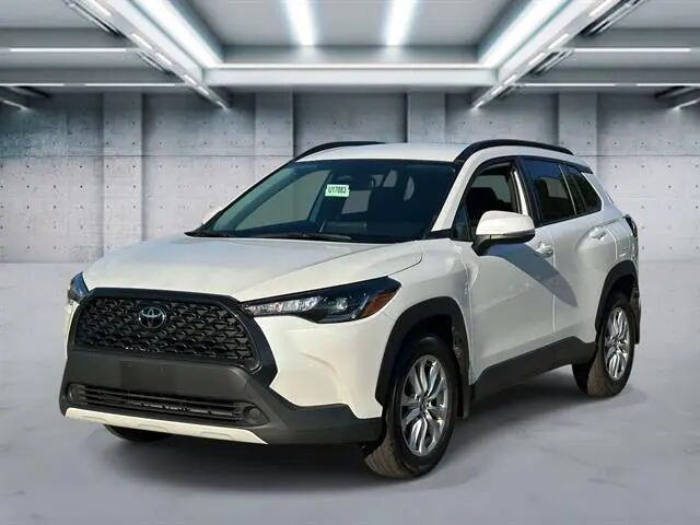 2024 Toyota Corolla Cross LE