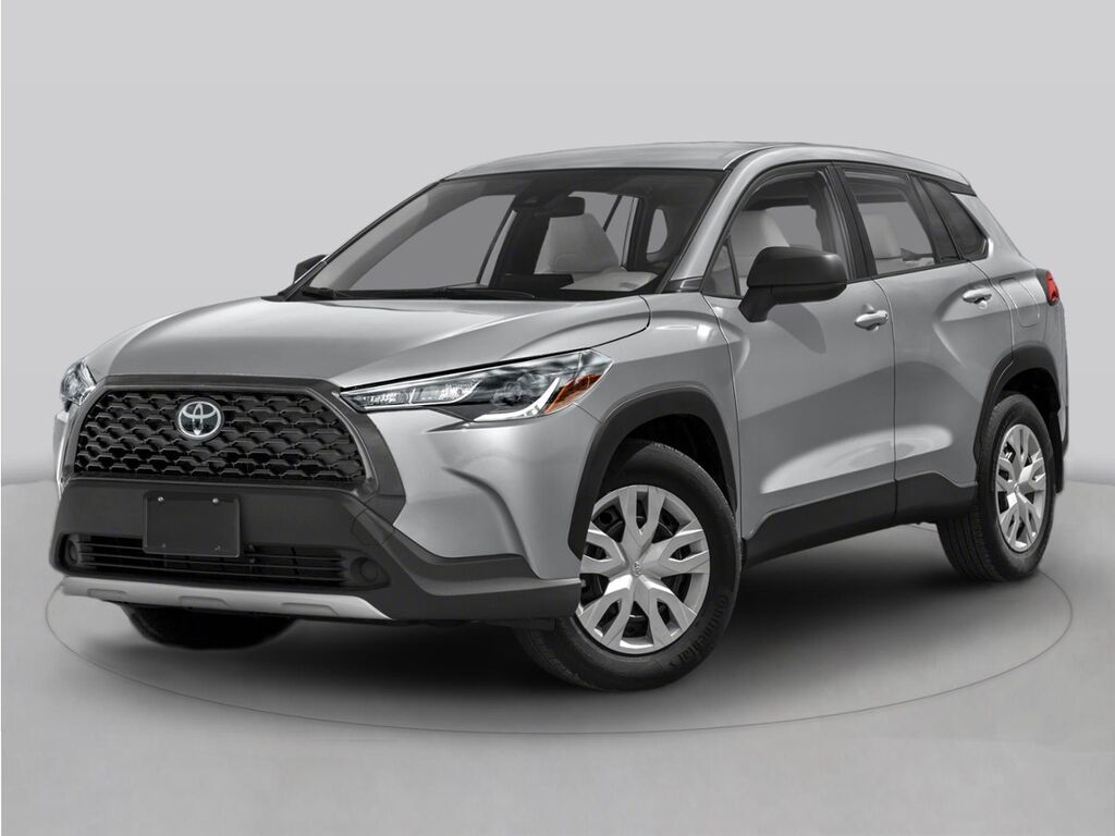 2025 Toyota Corolla Cross LE — photo 1 of 13