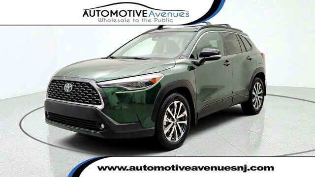 2025 Toyota Corolla Cross XLE