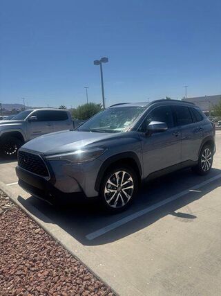 2022 Toyota Corolla Cross XLE
