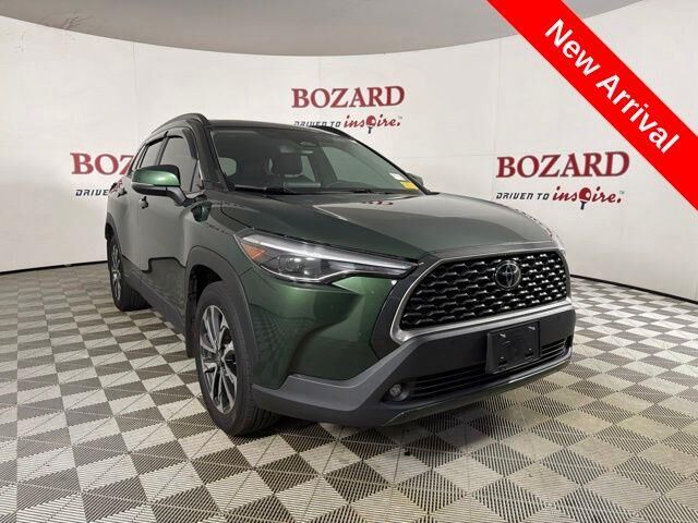 2024 Toyota Corolla Cross XLE