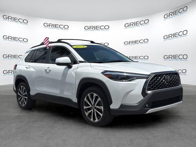 2022 Toyota Corolla Cross XLE