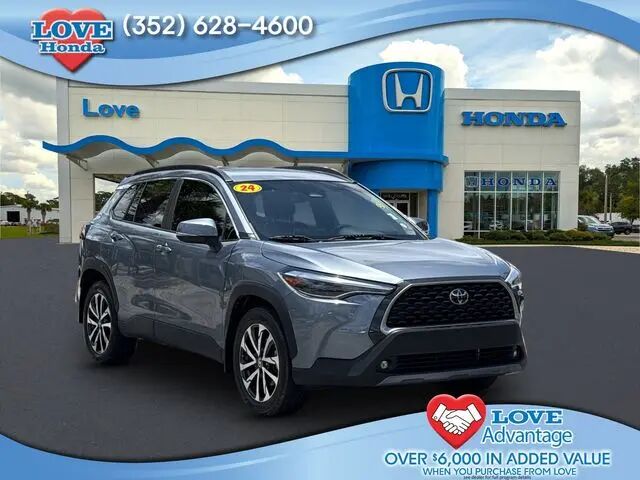 2024 Toyota Corolla Cross XLE