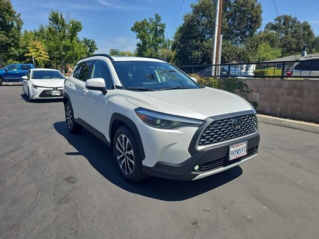 2023 Toyota Corolla Cross XLE