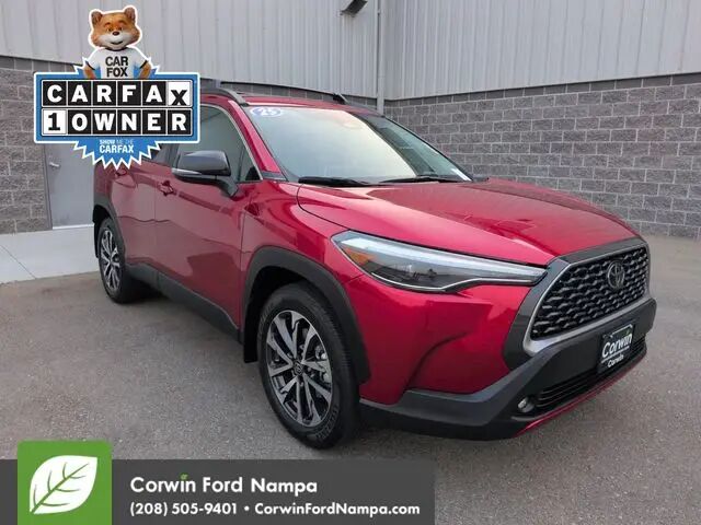 2025 Toyota Corolla Cross XLE