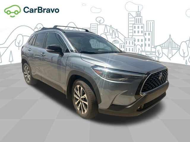 2025 Toyota Corolla Cross XLE