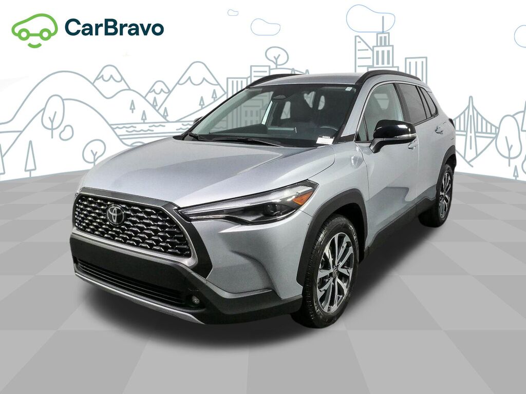 2025 Toyota Corolla Cross XLE — photo 1 of 6