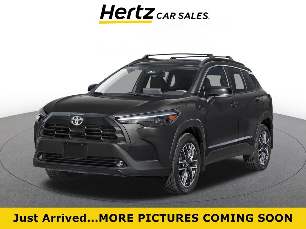 2026 Toyota Corolla Cross XLE — photo 1 of 3