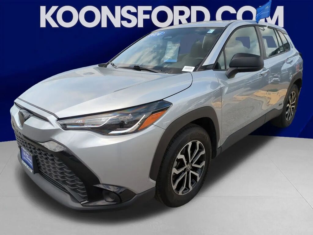 2024 Toyota Corolla Cross Hybrid S — photo 1 of 13